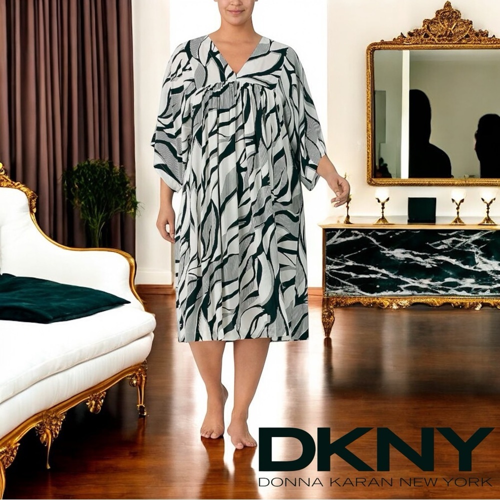 DKNY Black and White Patterned Sleep Dress /House Coat